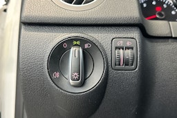 valkoinen Volkswagen Golf Plus 2012 kuva 17.