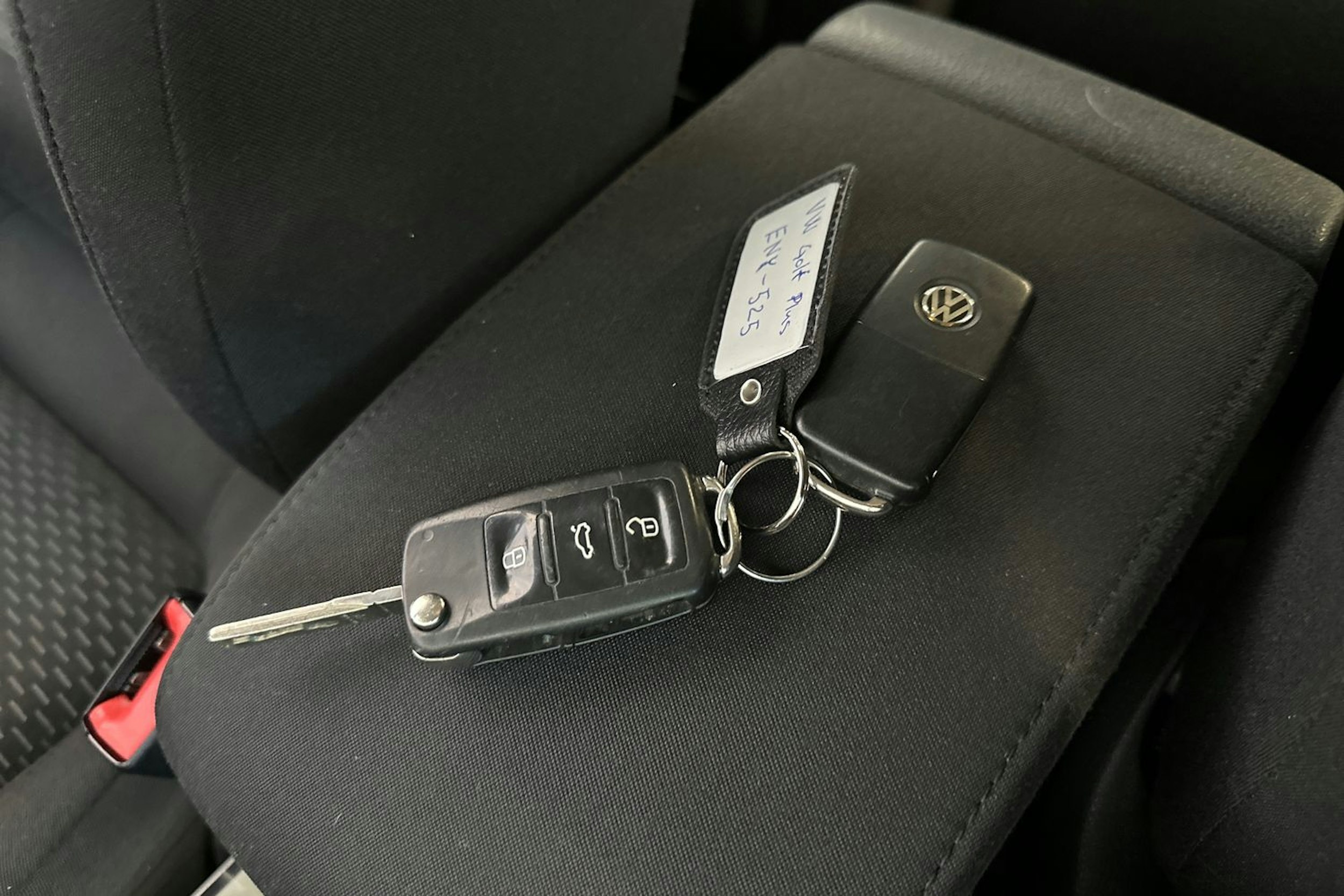 valkoinen Volkswagen Golf Plus 2012 kuva 23.