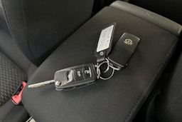 valkoinen Volkswagen Golf Plus 2012 kuva 23.