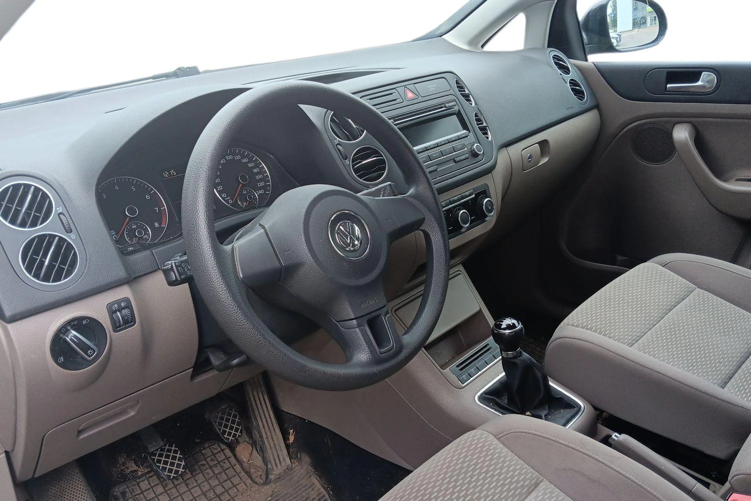 Musta Volkswagen Golf Plus 2012 kuva 3.