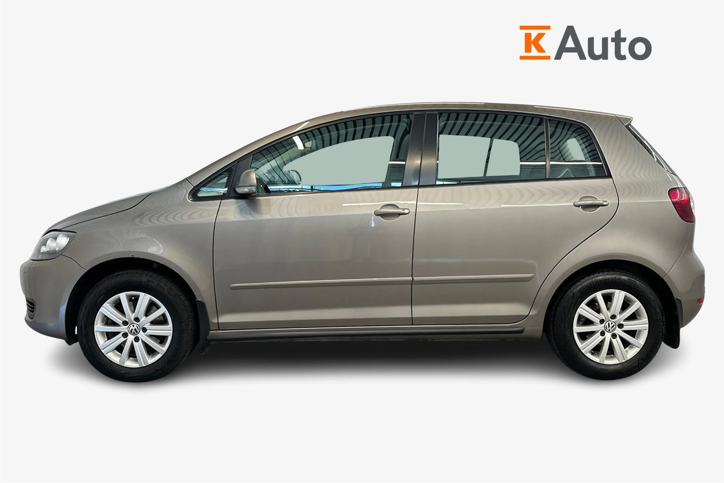 ruskea (beige) Volkswagen Golf Plus 2013 kuva 5.