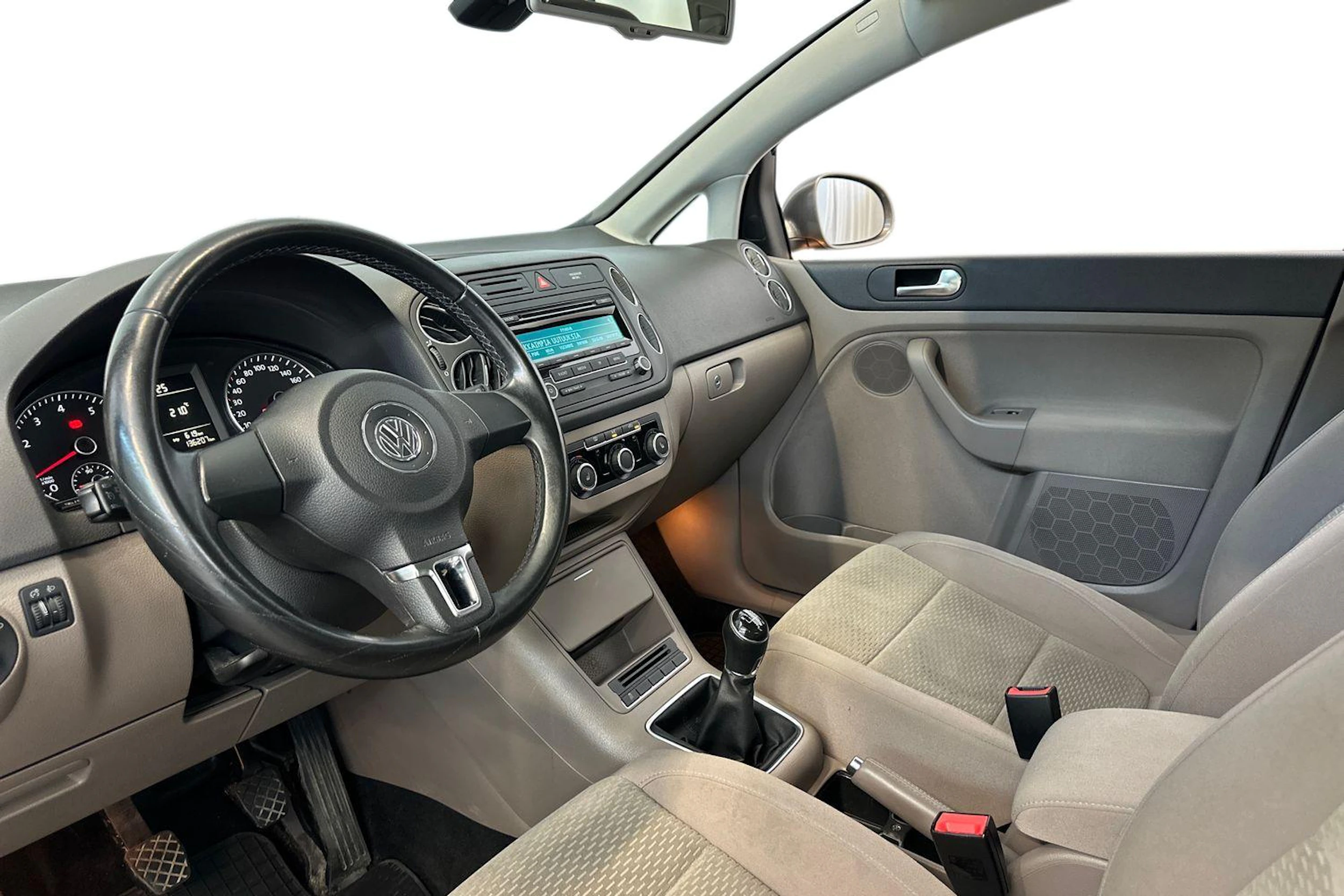 ruskea (beige) Volkswagen Golf Plus 2013 kuva 6.