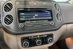 ruskea (beige) Volkswagen Golf Plus 2013 kuva 19.