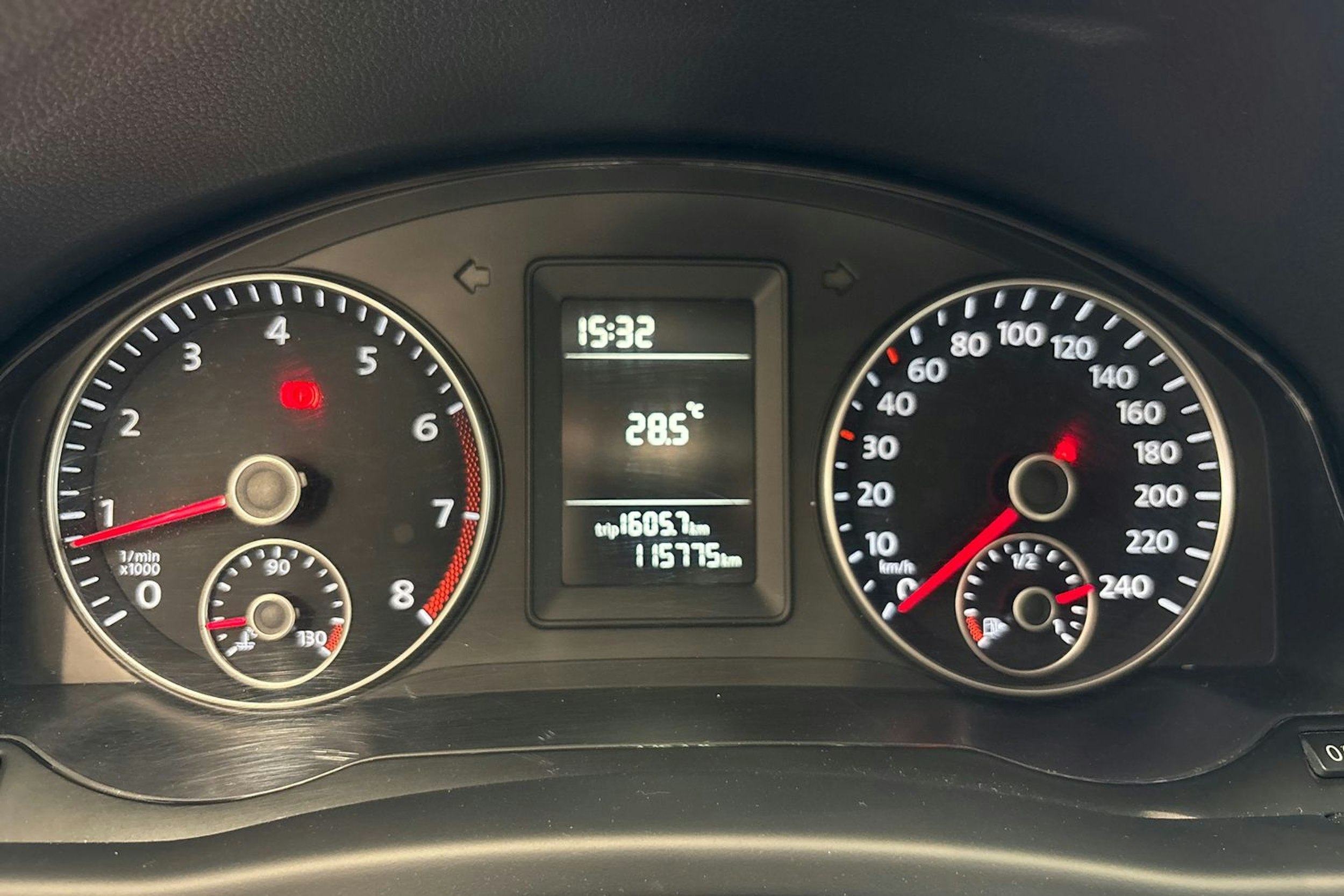 valkoinen Volkswagen Golf Plus 2013 kuva 14.