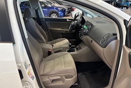 valkoinen Volkswagen Golf Plus 2013 kuva 18.