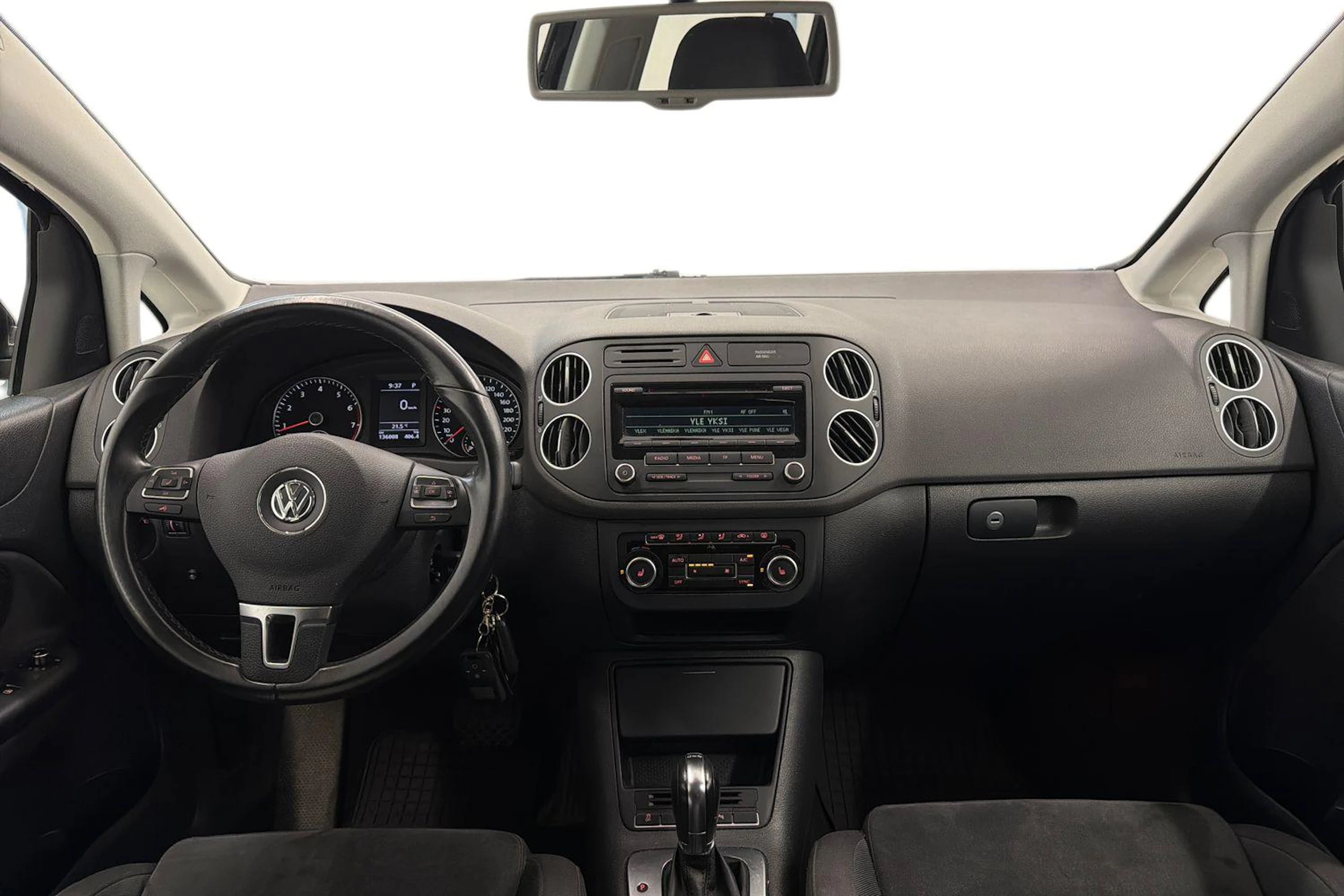 musta Volkswagen Golf Plus 2013 kuva 7.