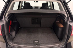 musta Volkswagen Golf Plus 2013 kuva 13.