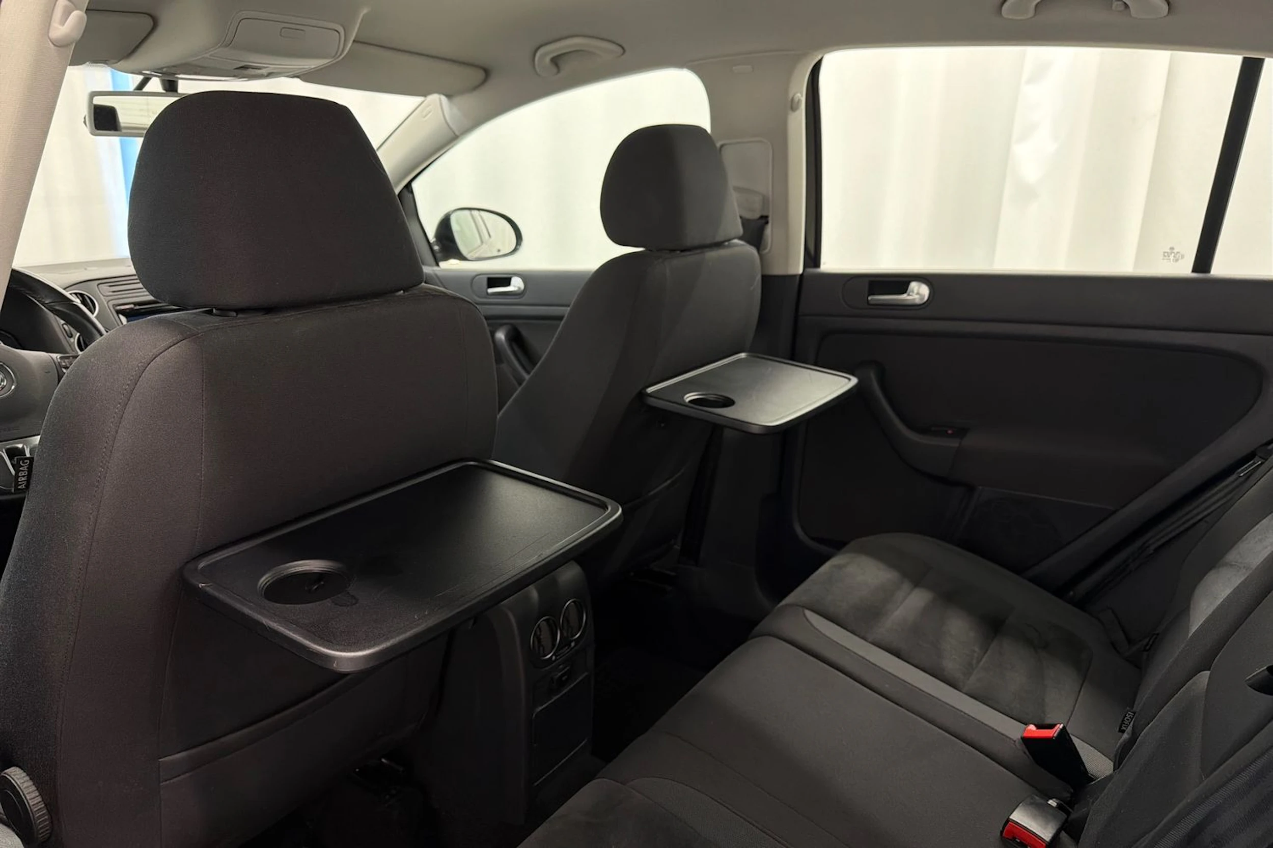 musta Volkswagen Golf Plus 2013 kuva 14.