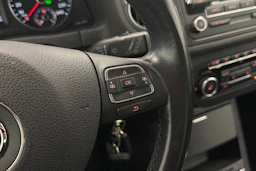 musta Volkswagen Golf Plus 2013 kuva 18.