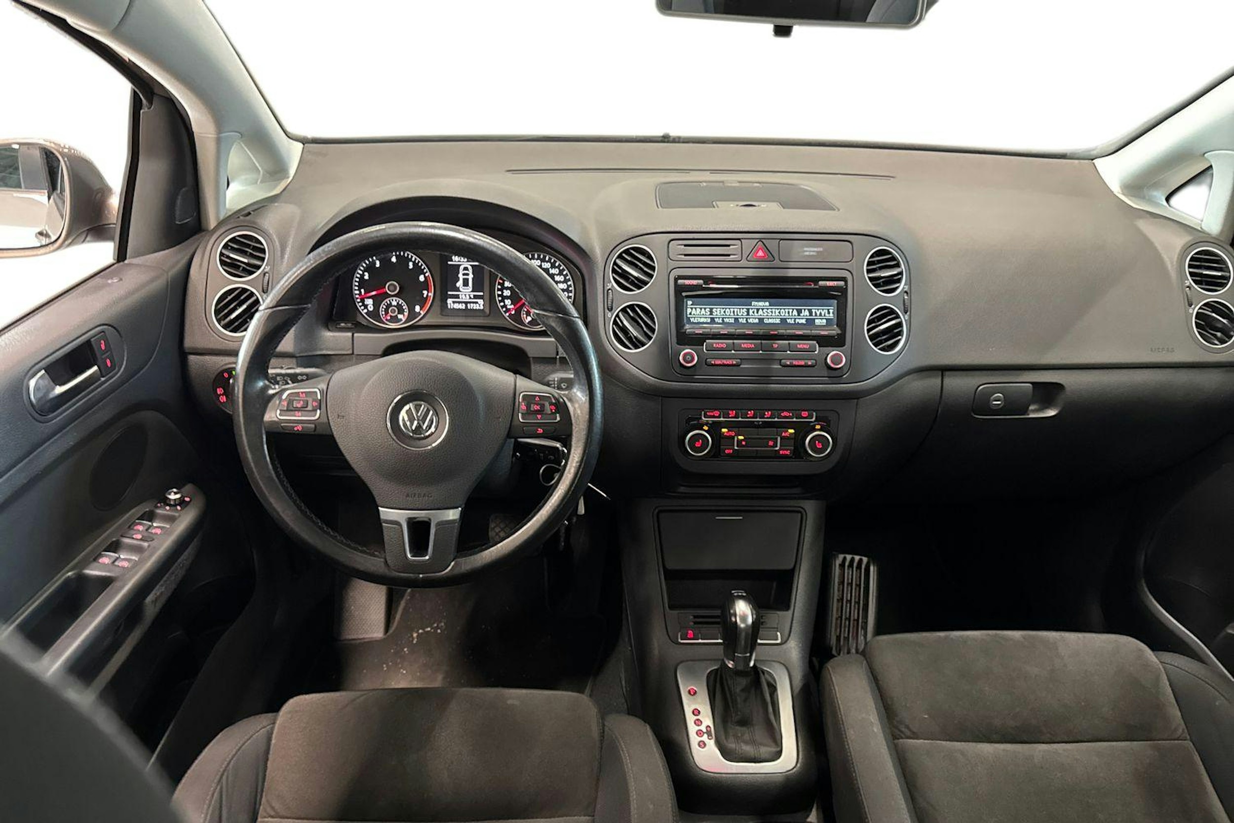 met. ruskea (beige) Volkswagen Golf Plus 2013 kuva 9.