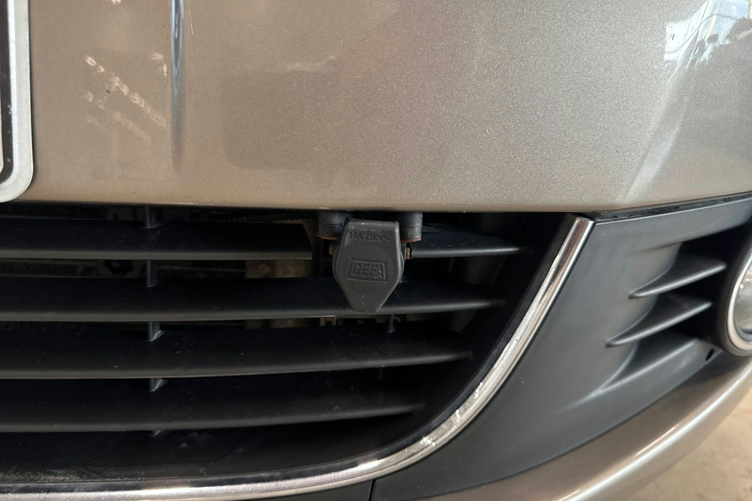 met. ruskea (beige) Volkswagen Golf Plus 2013 kuva 19.