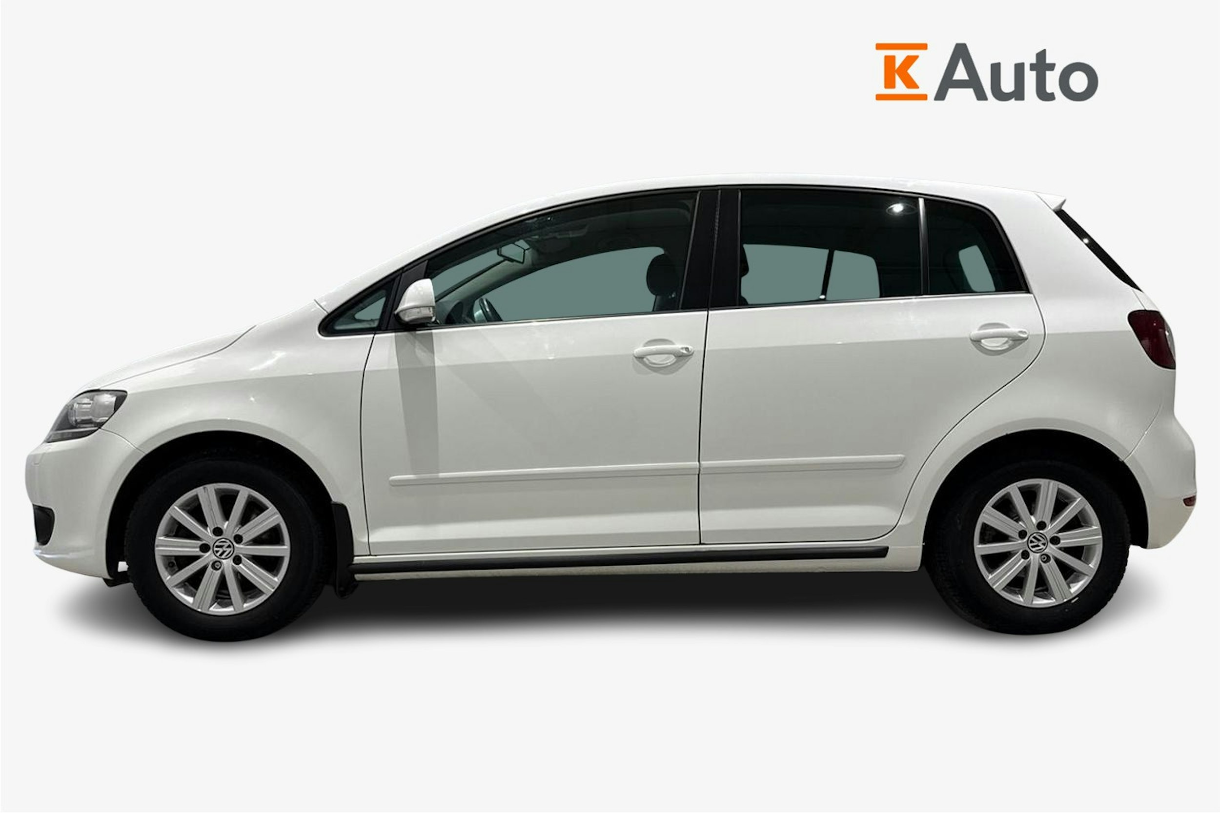 valkoinen Volkswagen Golf Plus 2013 kuva 6.