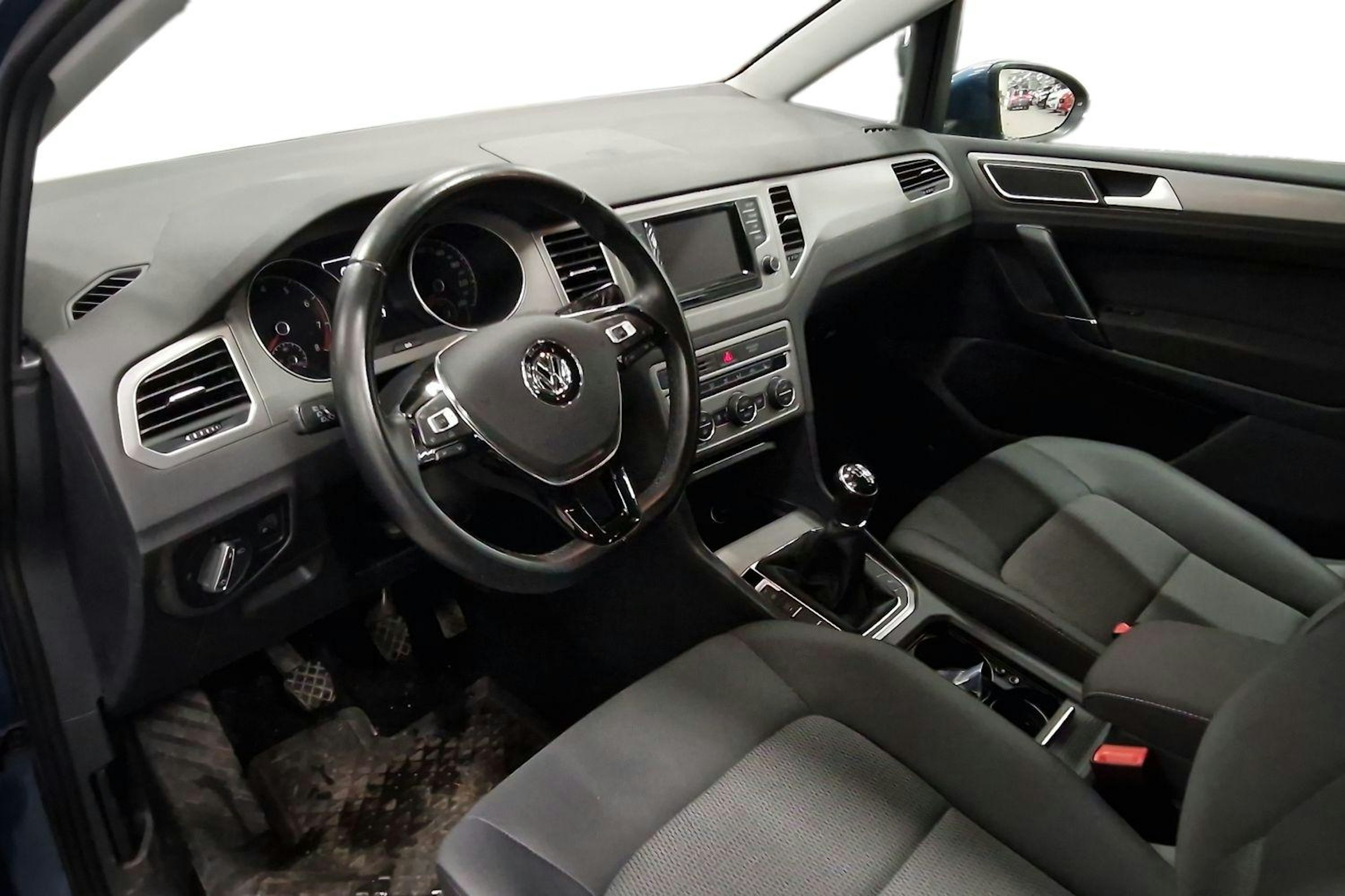 sininen Volkswagen Golf Sportsvan 2014 kuva 3.