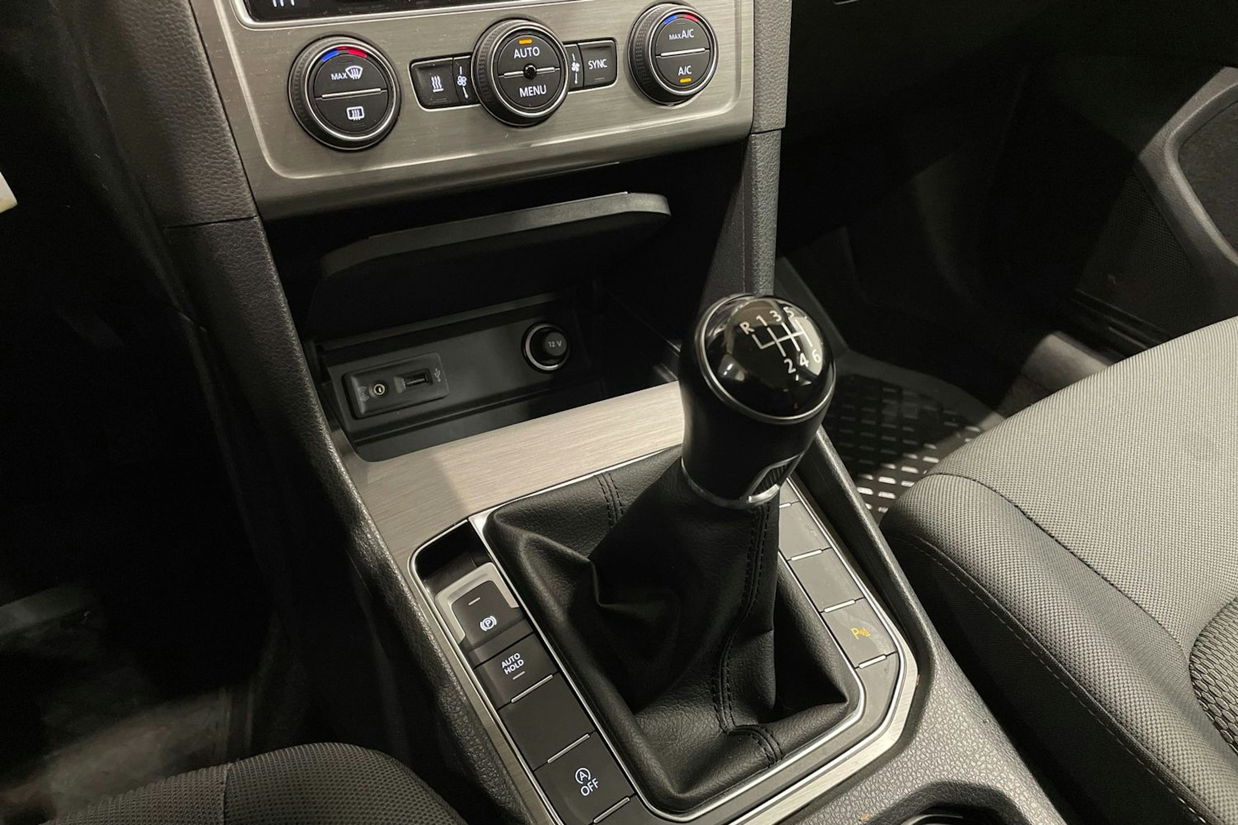 sininen Volkswagen Golf Sportsvan 2014 kuva 21.