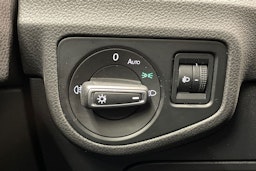 sininen Volkswagen Golf Sportsvan 2014 kuva 22.