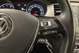 sininen Volkswagen Golf Sportsvan 2014 kuva 24.