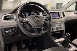 sininen Volkswagen Golf Sportsvan 2014 kuva 26.
