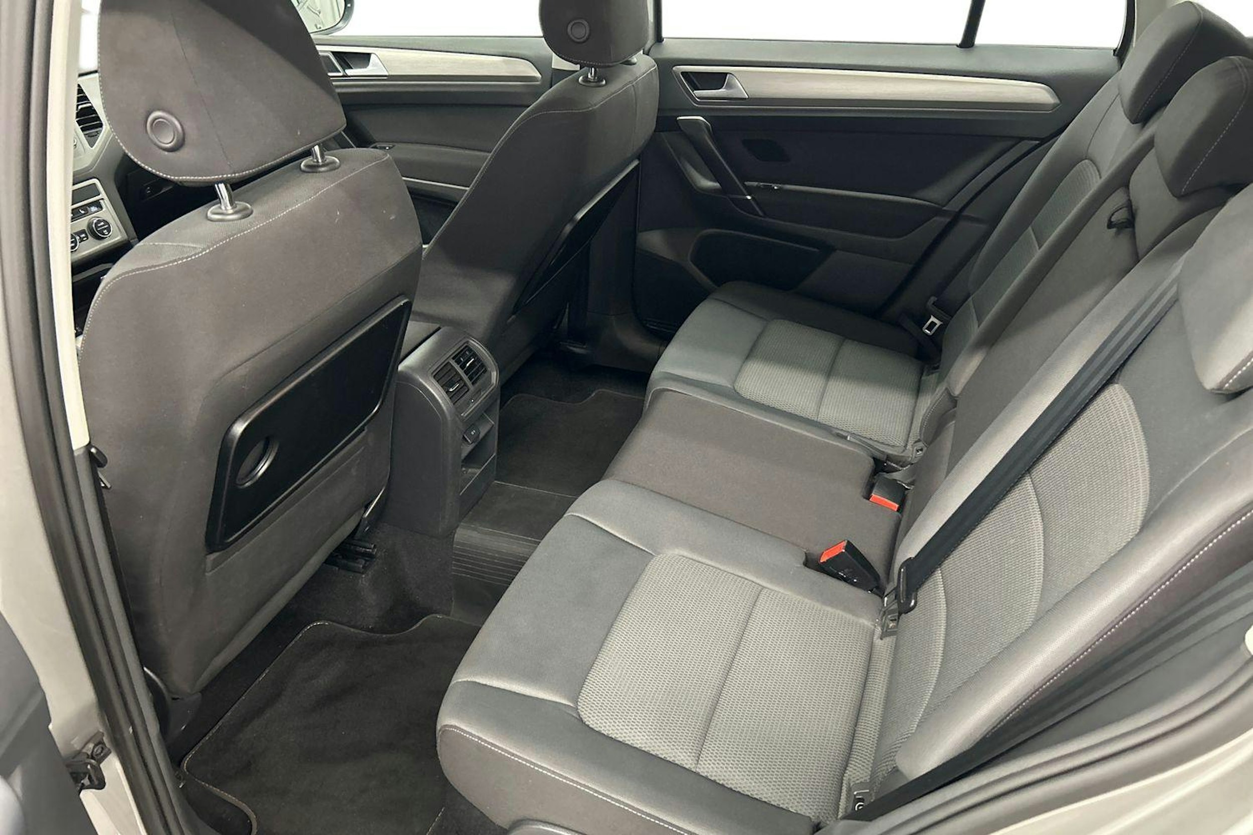 harmaa Volkswagen Golf Sportsvan 2014 kuva 10.