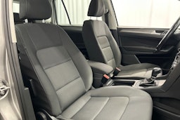 harmaa Volkswagen Golf Sportsvan 2014 kuva 16.