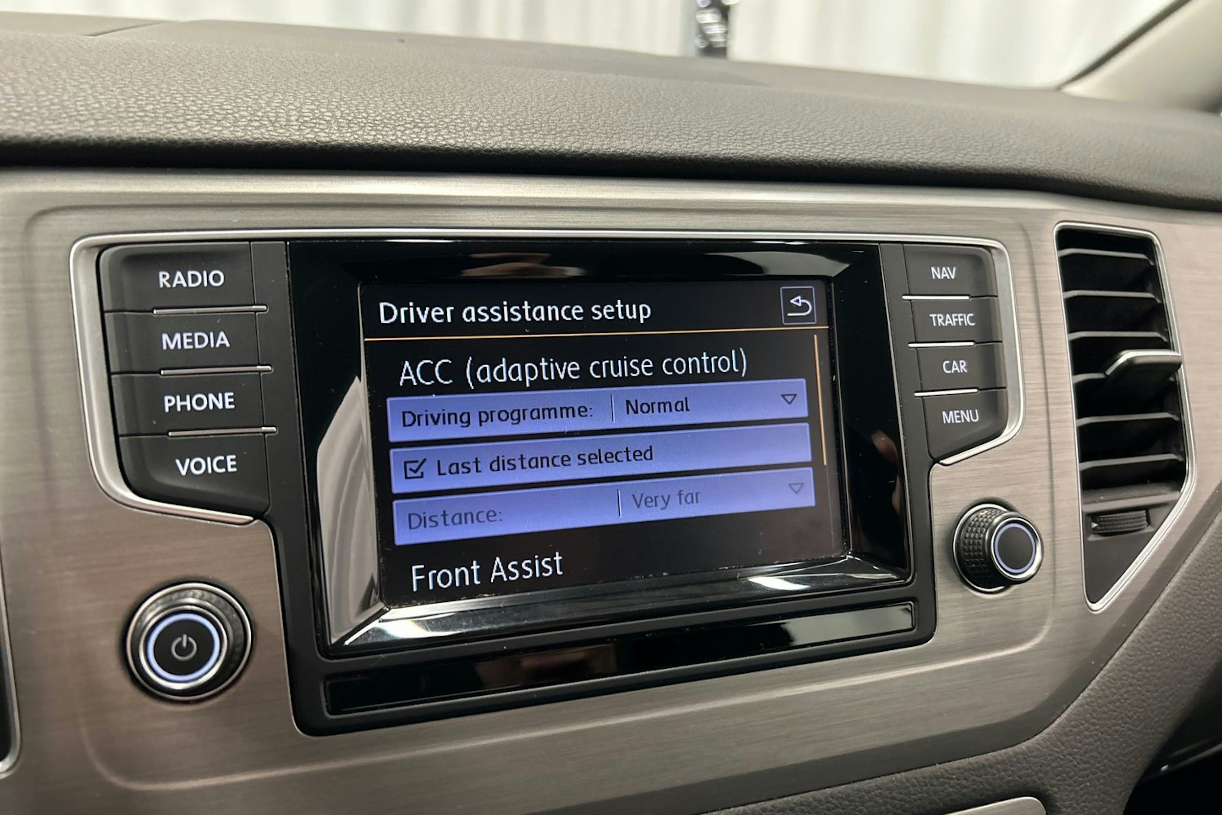 harmaa Volkswagen Golf Sportsvan 2014 kuva 23.