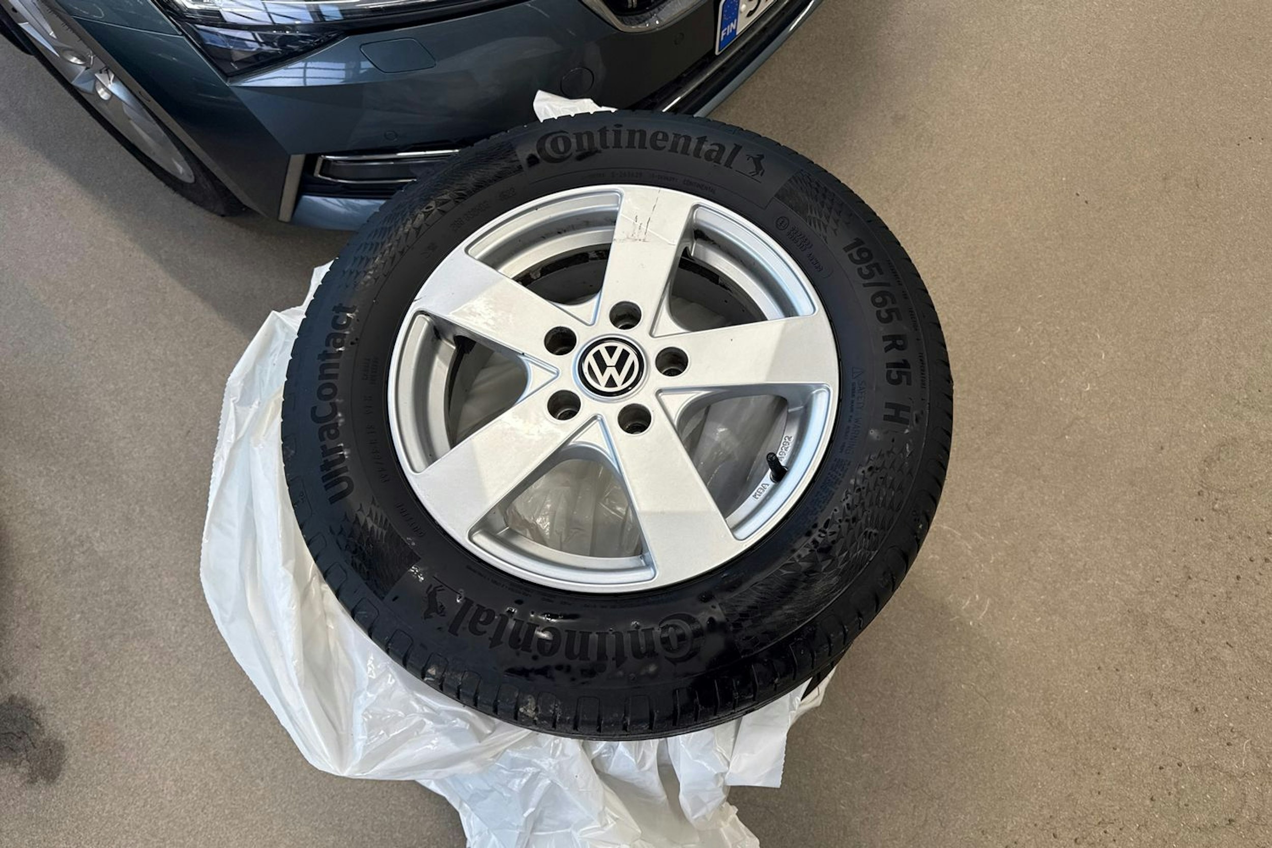 Ruskea (beige) Volkswagen GOLF SPORTSVAN 2014 kuva 13.