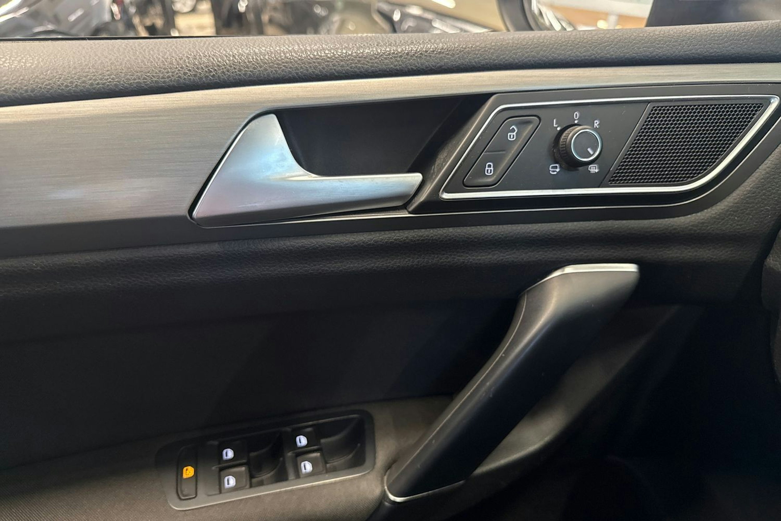 Ruskea (beige) Volkswagen GOLF SPORTSVAN 2014 kuva 22.