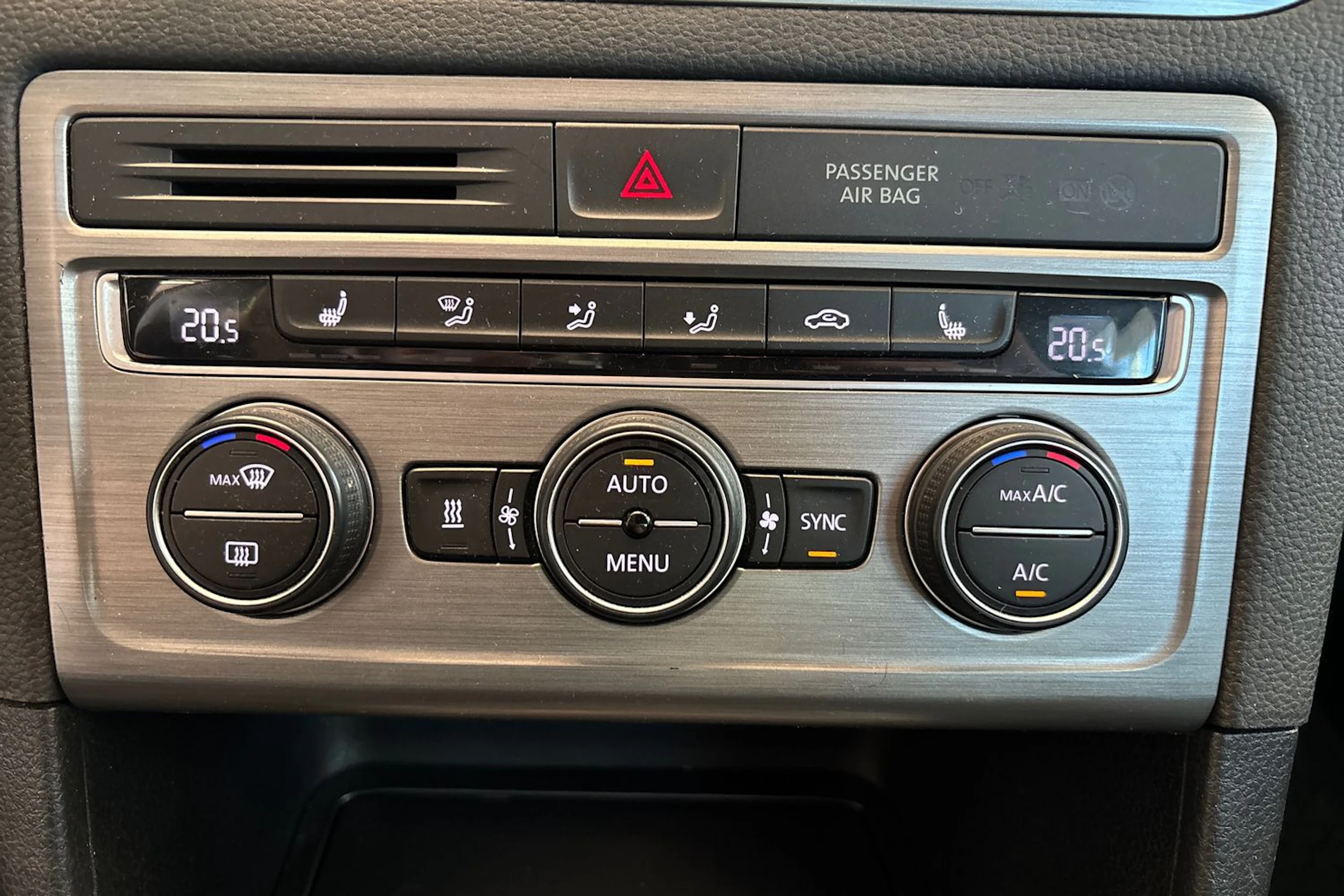 Ruskea (beige) Volkswagen GOLF SPORTSVAN 2014 kuva 30.