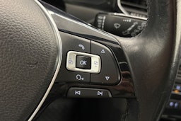 harmaa Volkswagen Golf Sportsvan 2014 kuva 17.