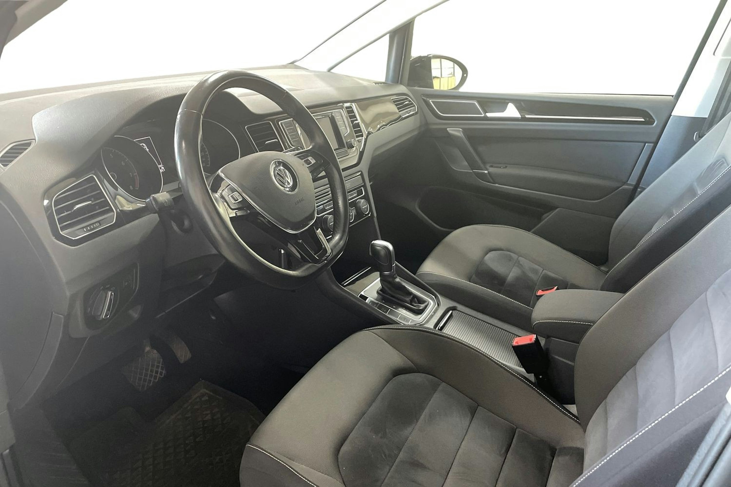 musta Volkswagen Golf Sportsvan 2014 kuva 7.