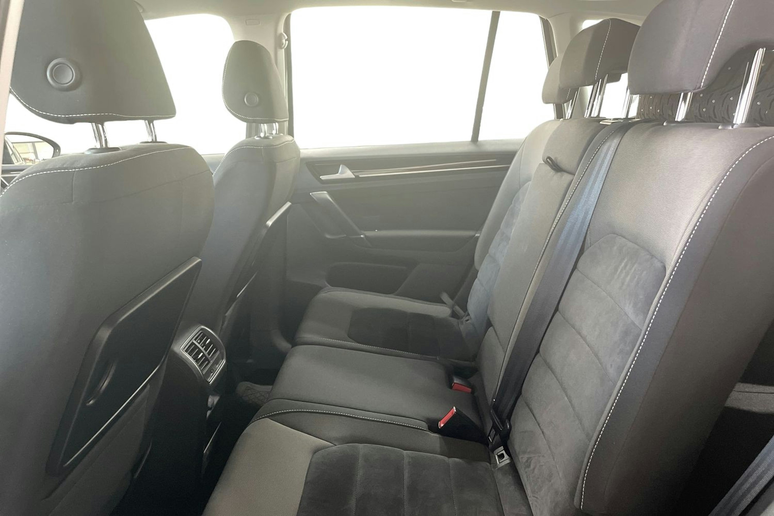 musta Volkswagen Golf Sportsvan 2014 kuva 10.