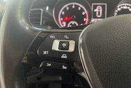 musta Volkswagen Golf Sportsvan 2014 kuva 16.