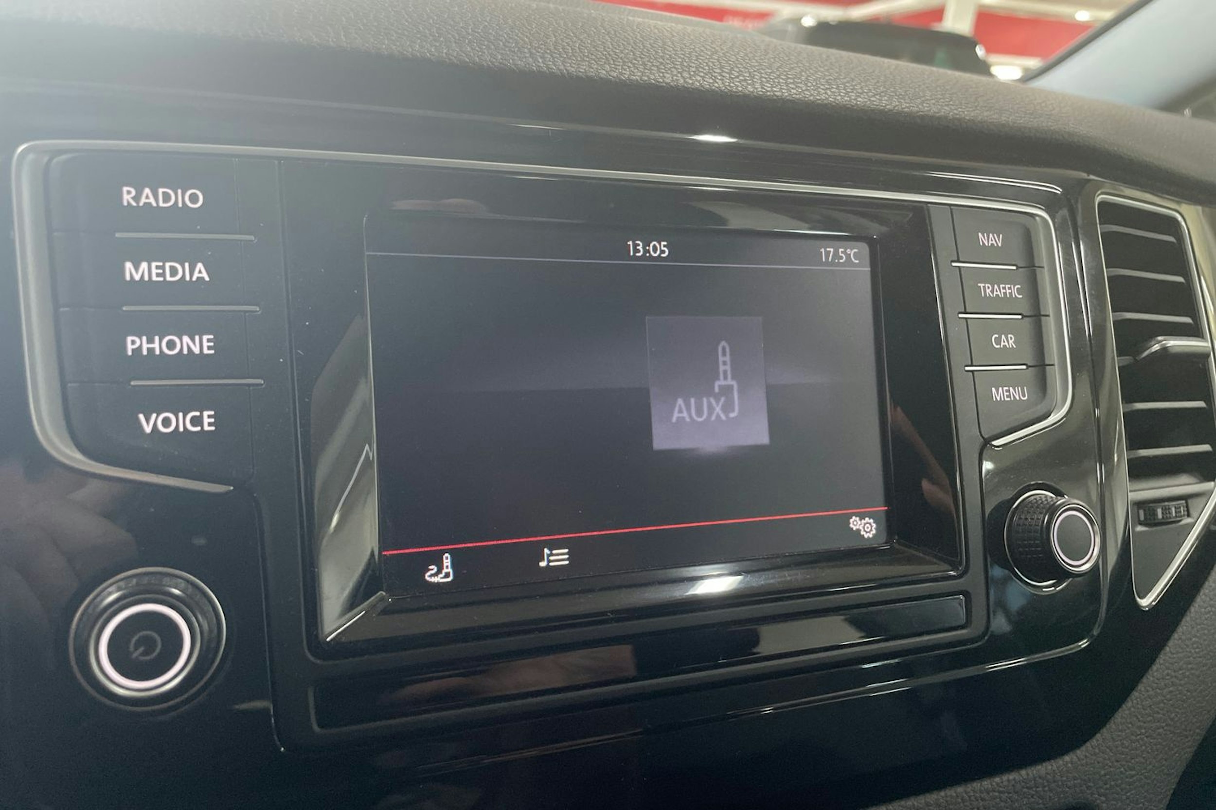 musta Volkswagen Golf Sportsvan 2014 kuva 17.