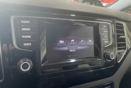 musta Volkswagen Golf Sportsvan 2014 kuva 20.