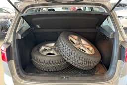 met. harmaa Volkswagen Golf Sportsvan 2014 kuva 26.