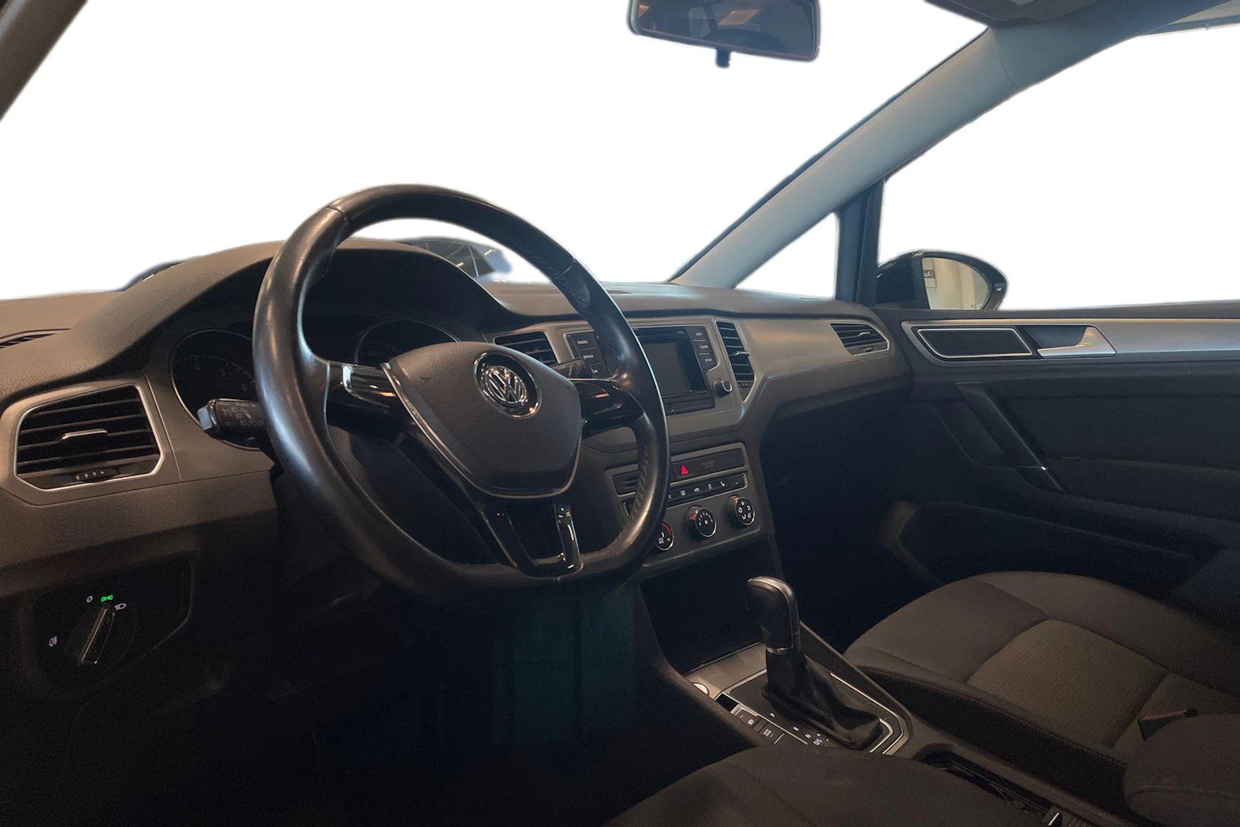 musta Volkswagen Golf Sportsvan 2015 kuva 6.