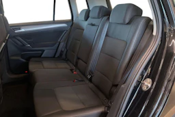 musta Volkswagen Golf Sportsvan 2015 kuva 8.