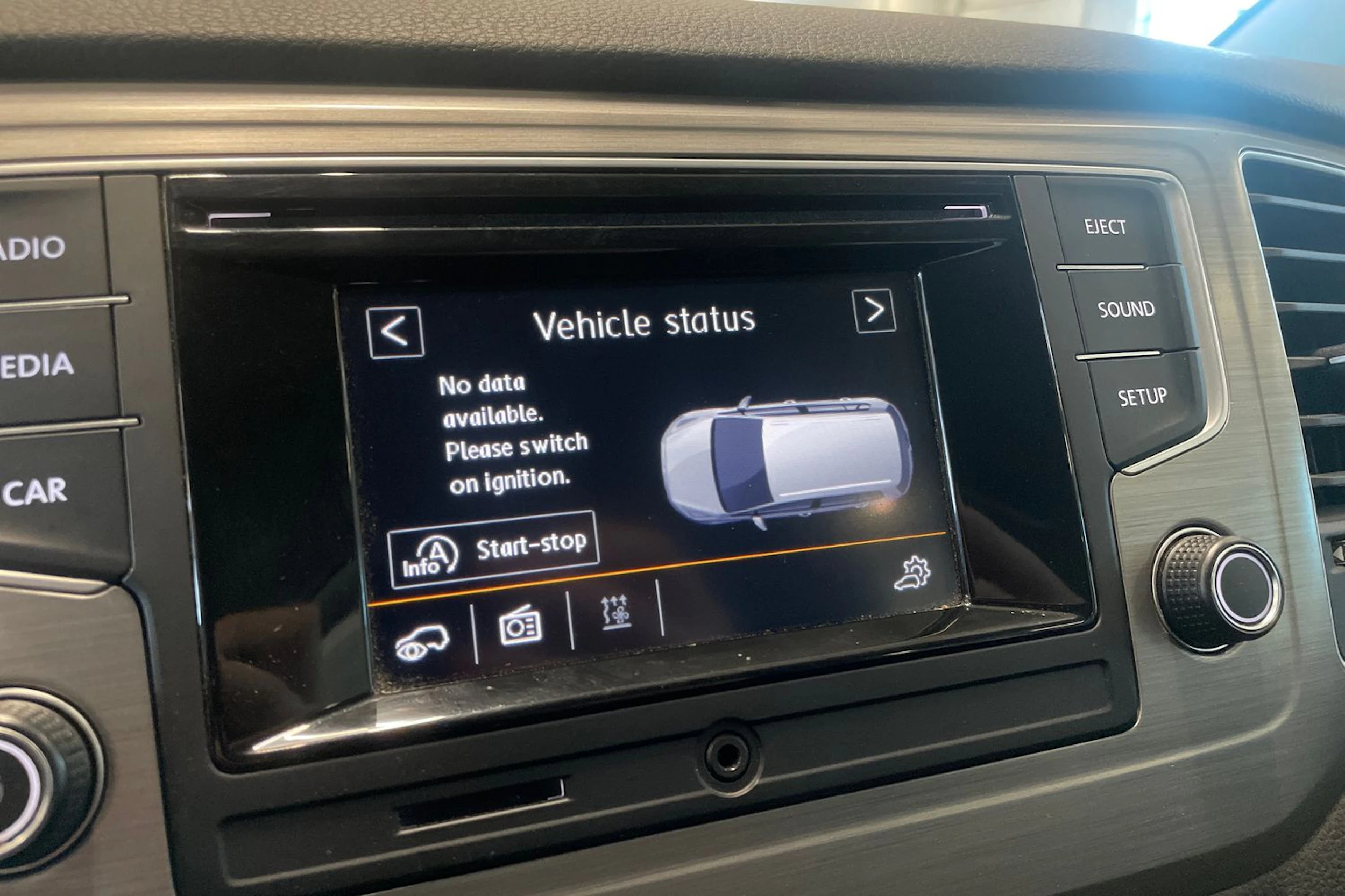 musta Volkswagen Golf Sportsvan 2015 kuva 17.