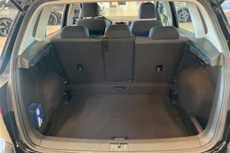 musta Volkswagen Golf Sportsvan 2015 kuva 23.