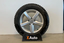 musta Volkswagen Golf Sportsvan 2015 kuva 24.