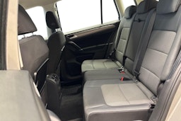 harmaa Volkswagen Golf Sportsvan 2014 kuva 10.