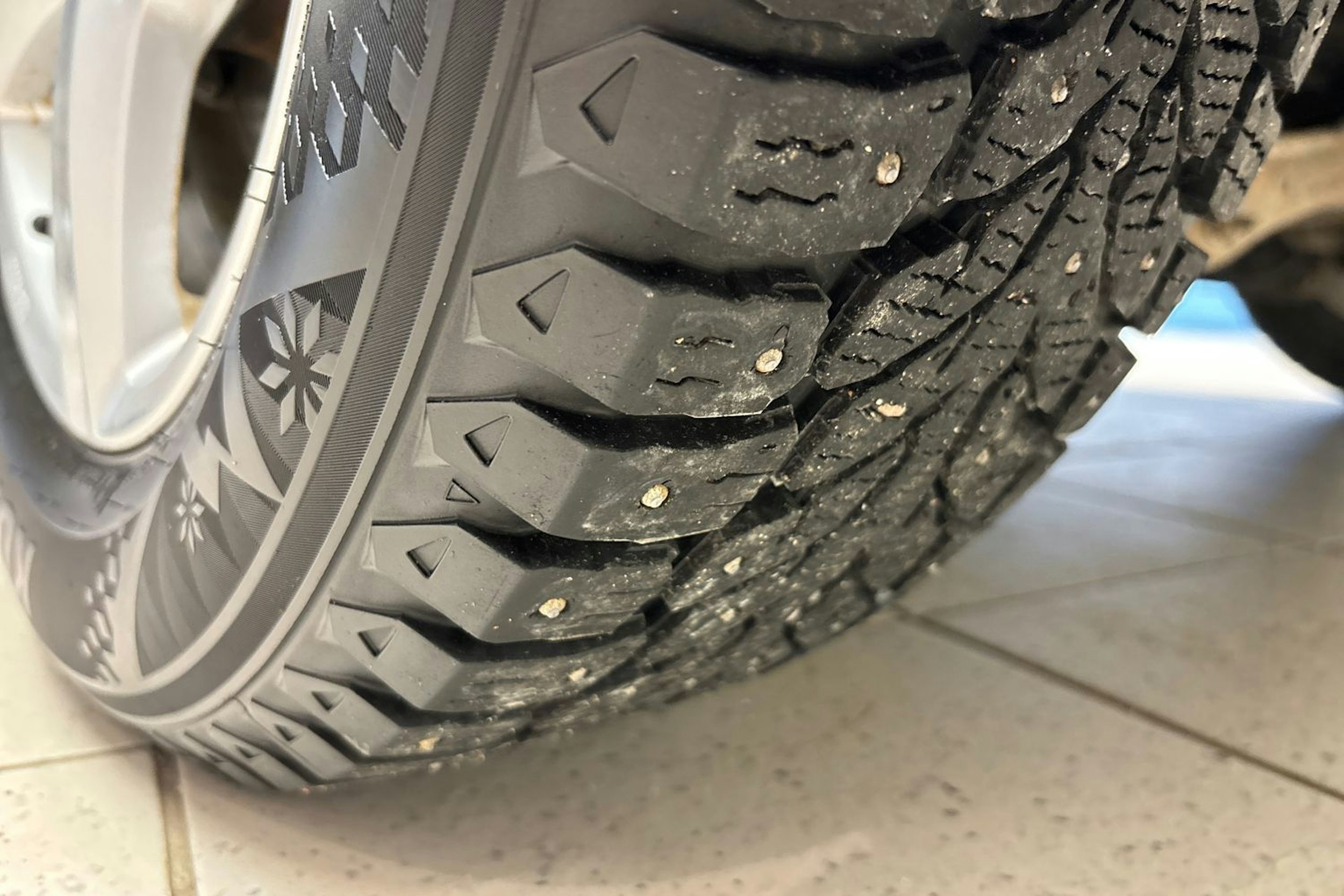 harmaa Volkswagen Golf Sportsvan 2014 kuva 13.