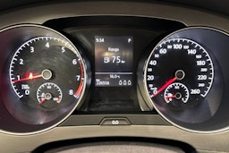 harmaa Volkswagen Golf Sportsvan 2014 kuva 16.