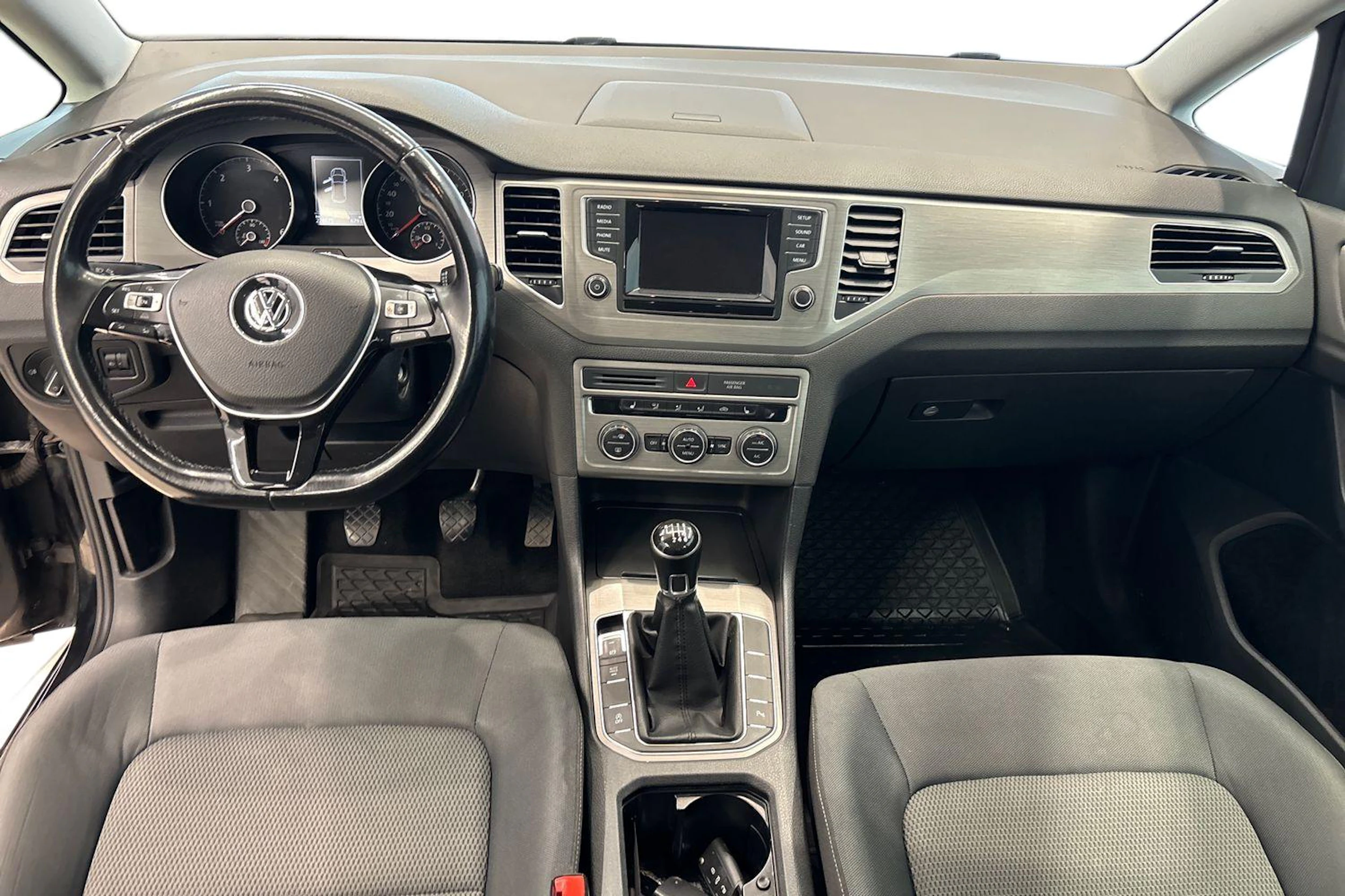 musta Volkswagen Golf Sportsvan 2014 kuva 7.
