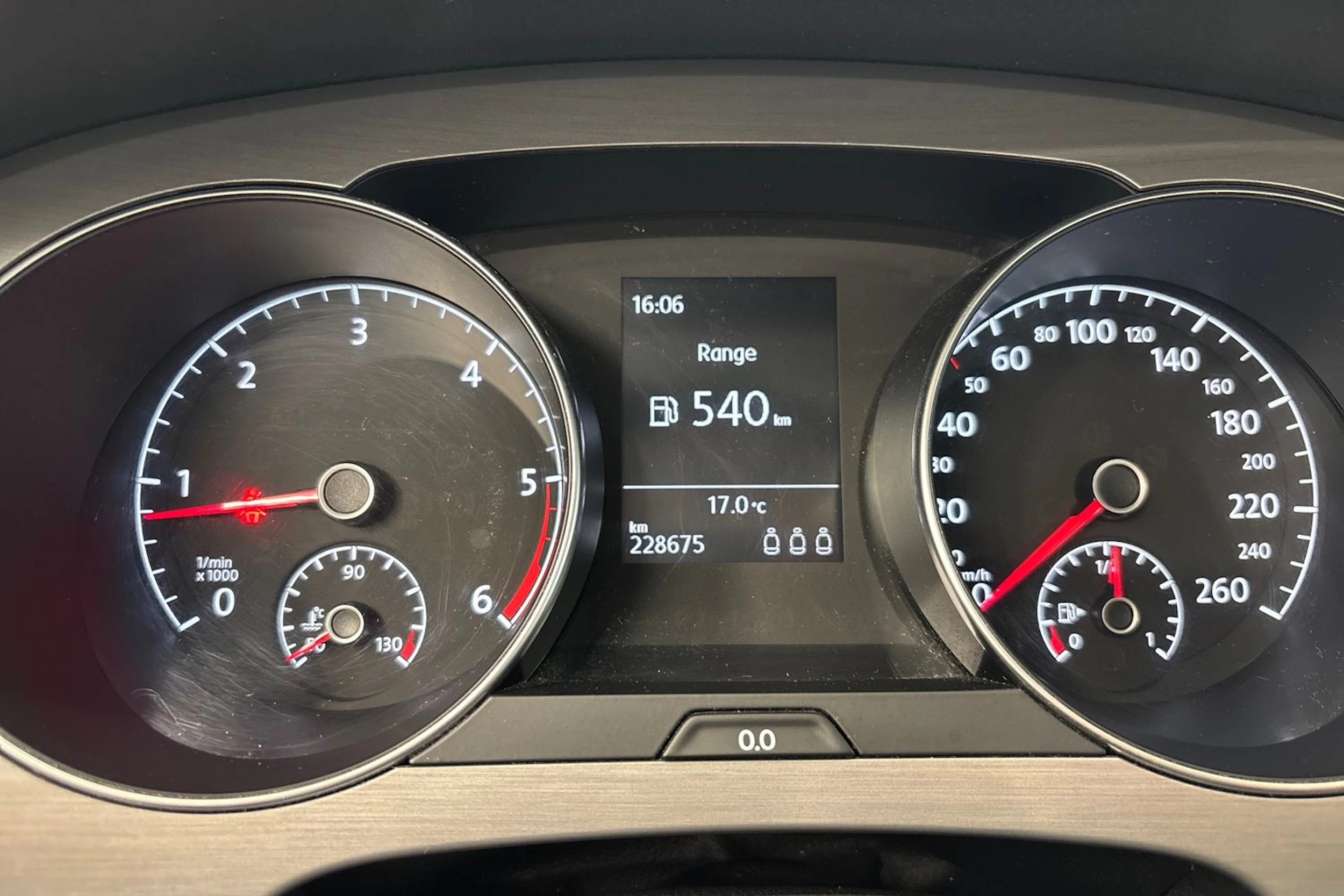 musta Volkswagen Golf Sportsvan 2014 kuva 15.