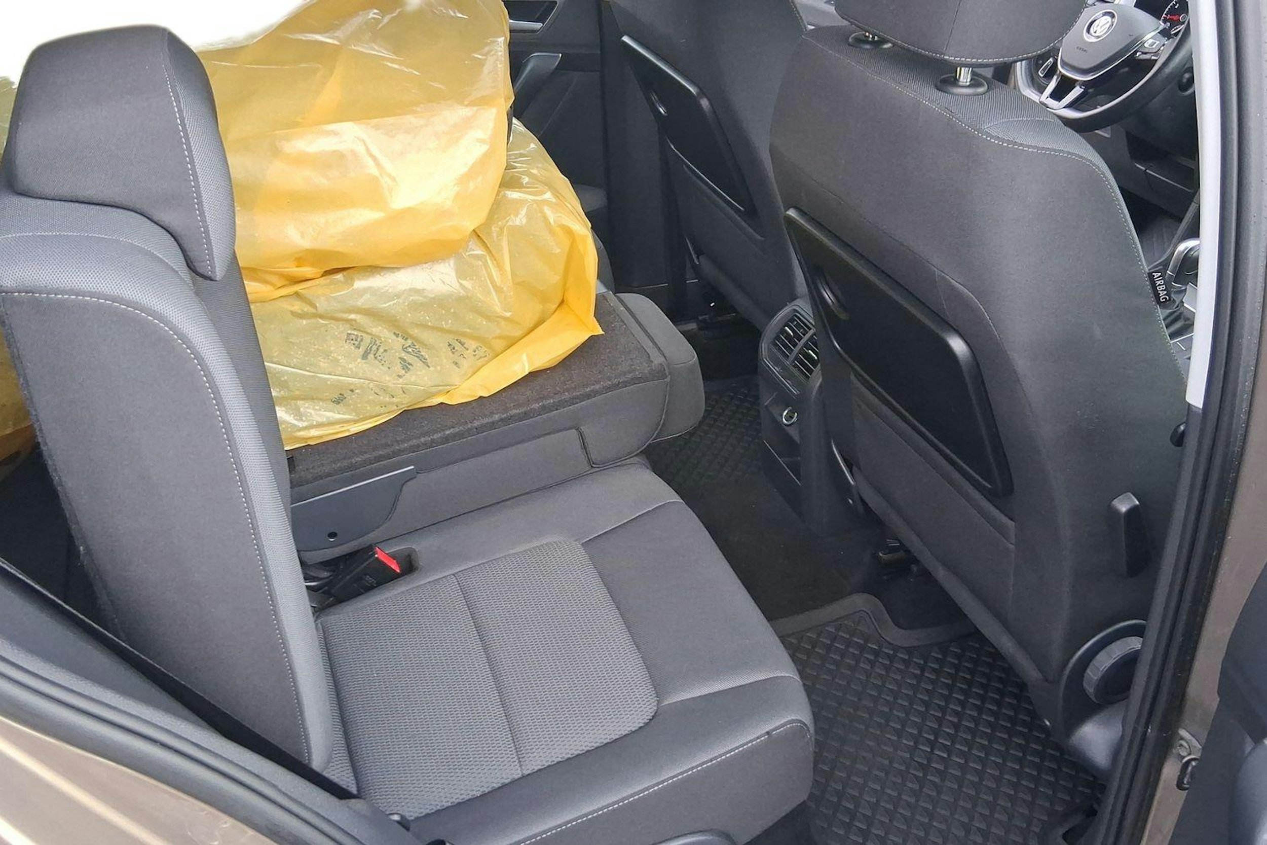 ruskea (beige) Volkswagen Golf Sportsvan 2014 kuva 10.