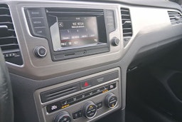 ruskea (beige) Volkswagen Golf Sportsvan 2014 kuva 17.