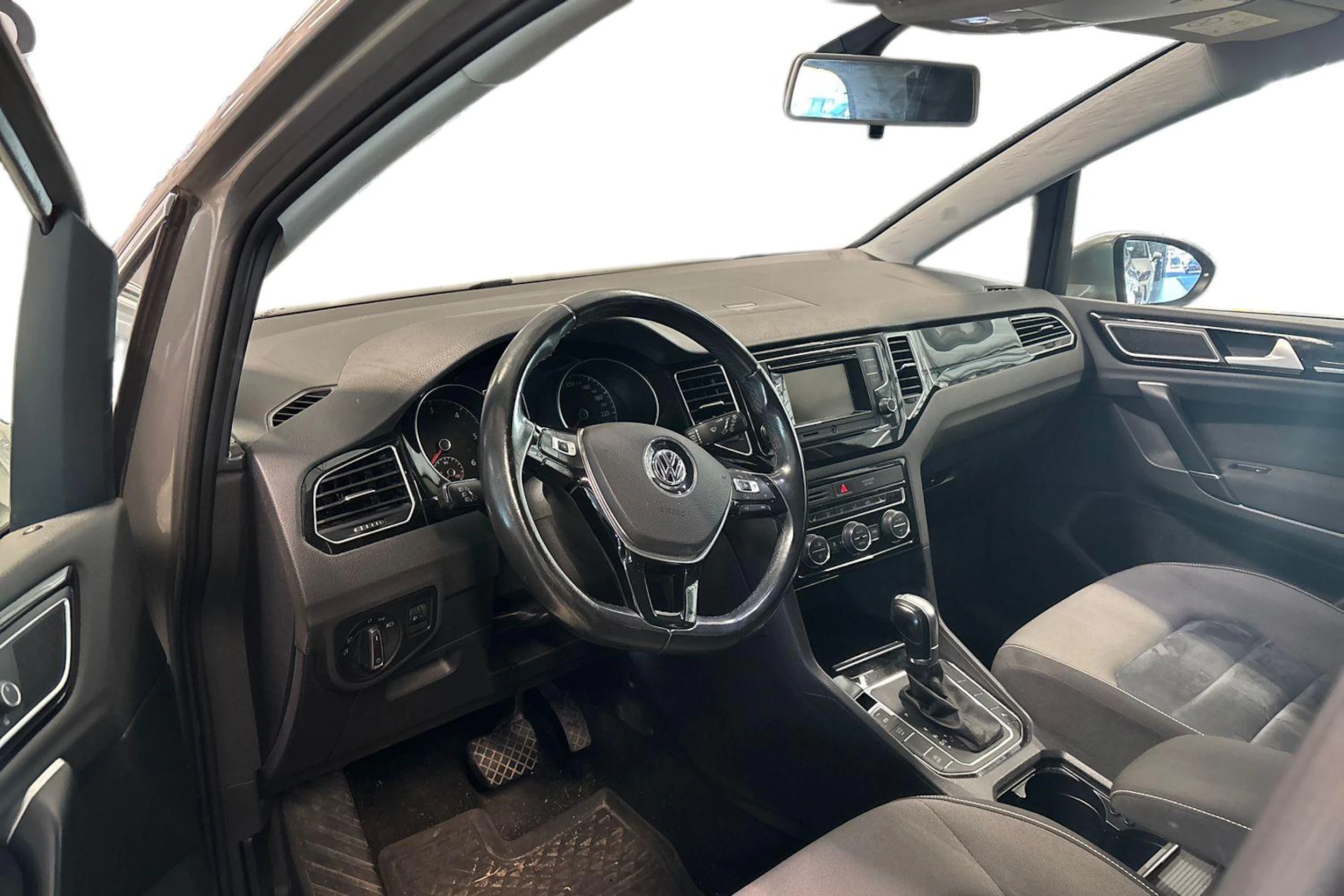 harmaa Volkswagen Golf Sportsvan 2014 kuva 3.