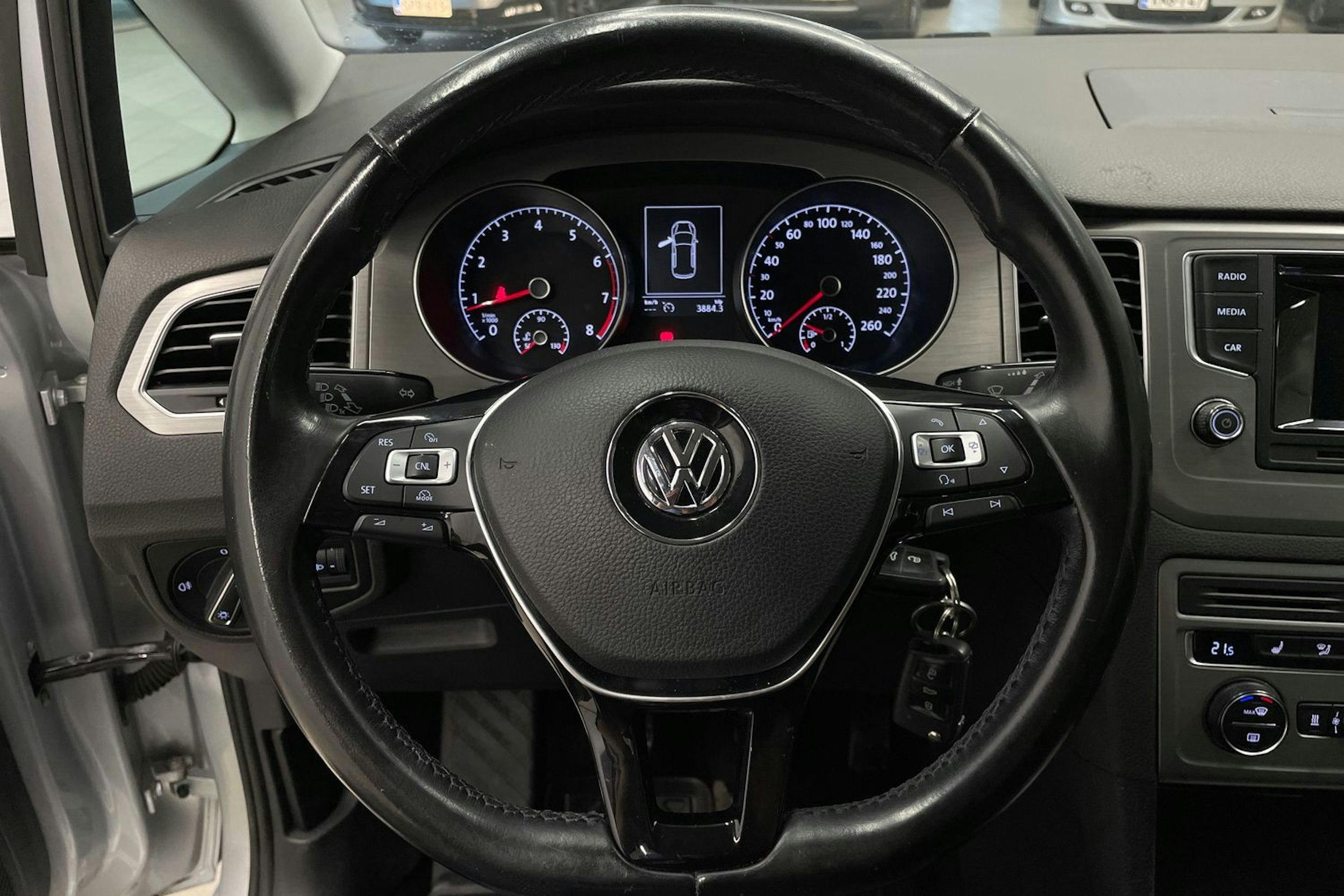 Hopea Volkswagen GOLF SPORTSVAN 2015 kuva 13.