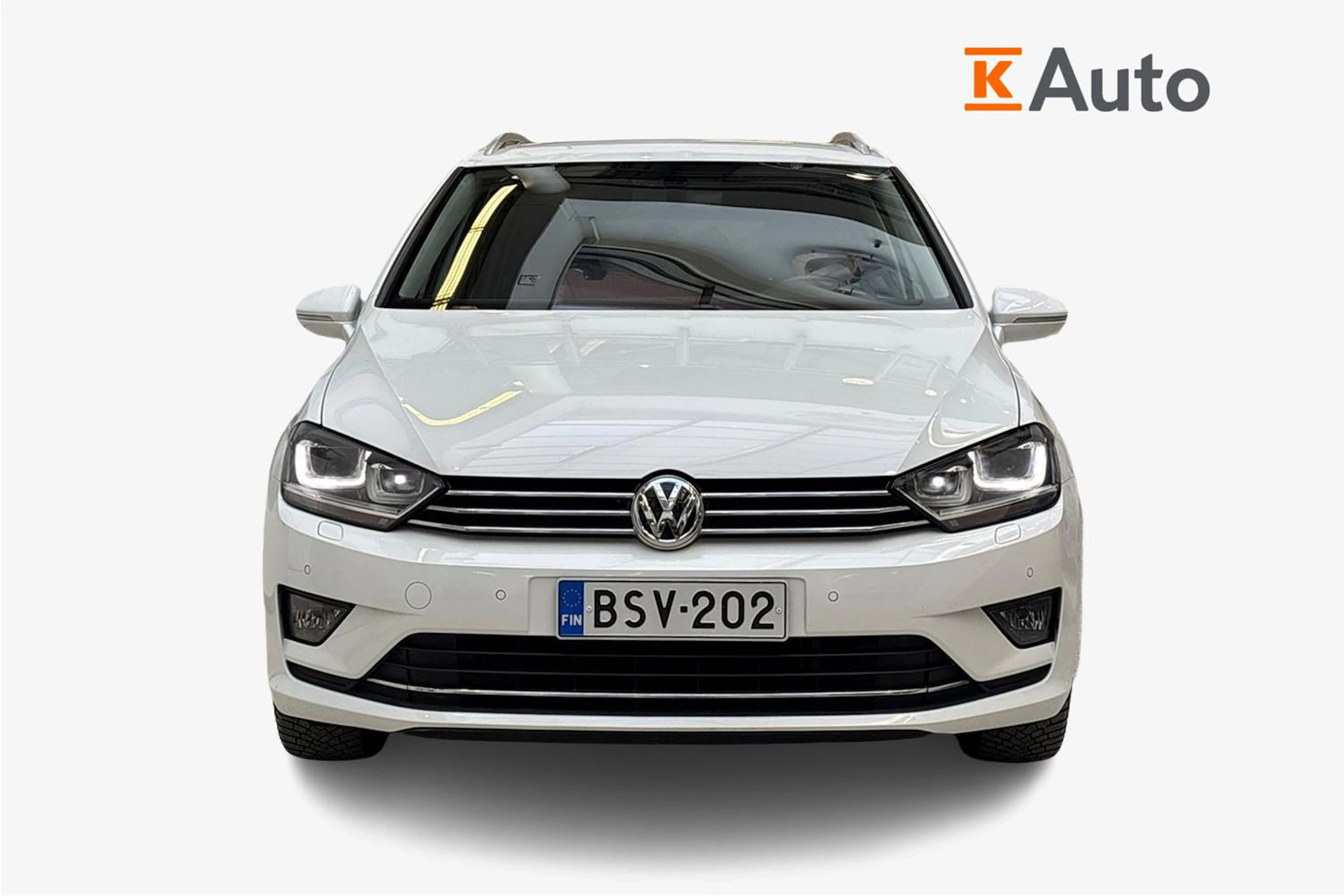 valkoinen Volkswagen Golf Sportsvan 2015 kuva 4.