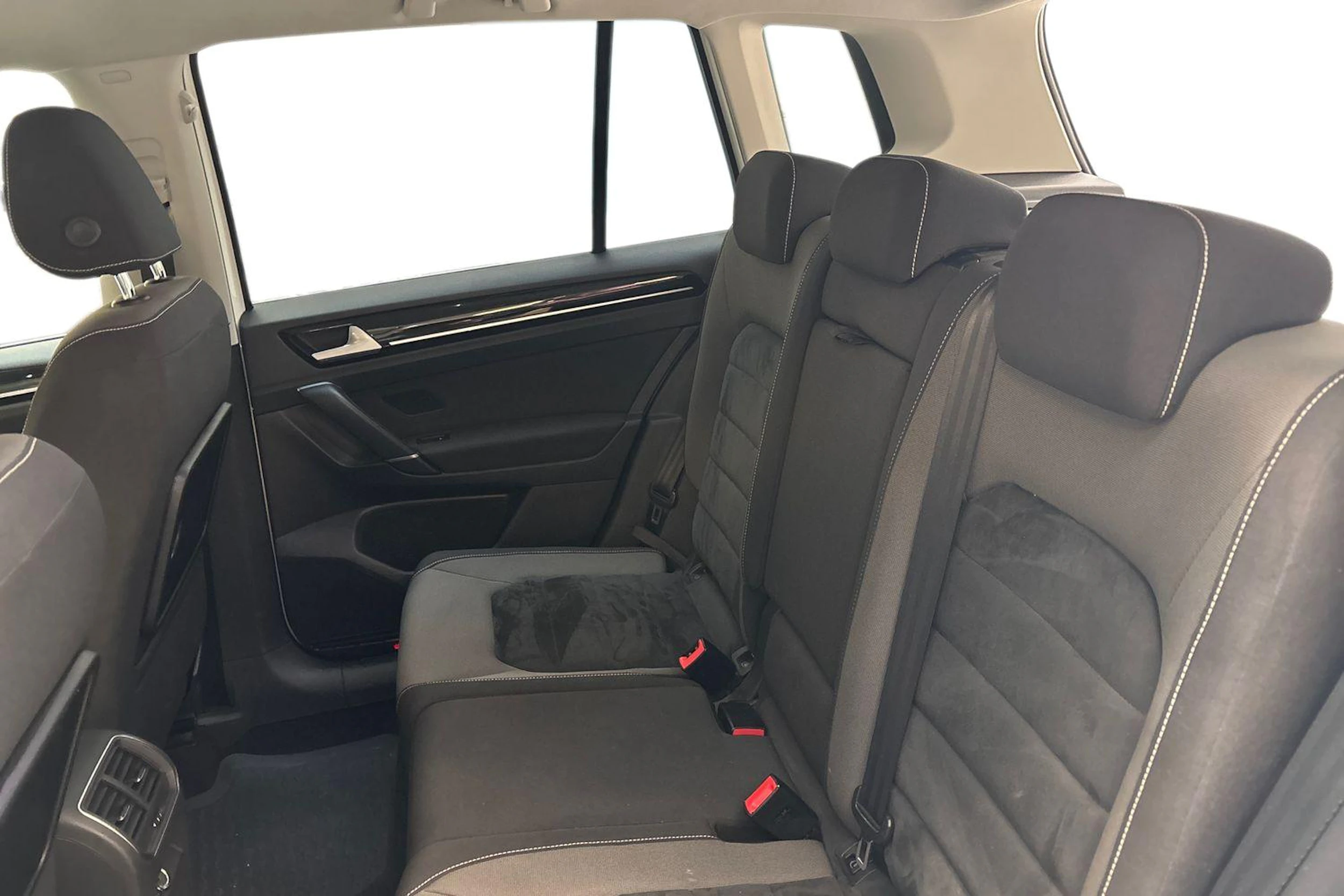 valkoinen Volkswagen Golf Sportsvan 2015 kuva 8.